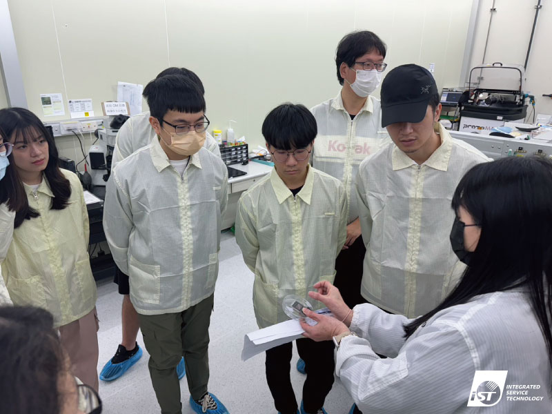 Inviting Tamkang University Students to Explore the Daily Life of Semiconductor Engineers